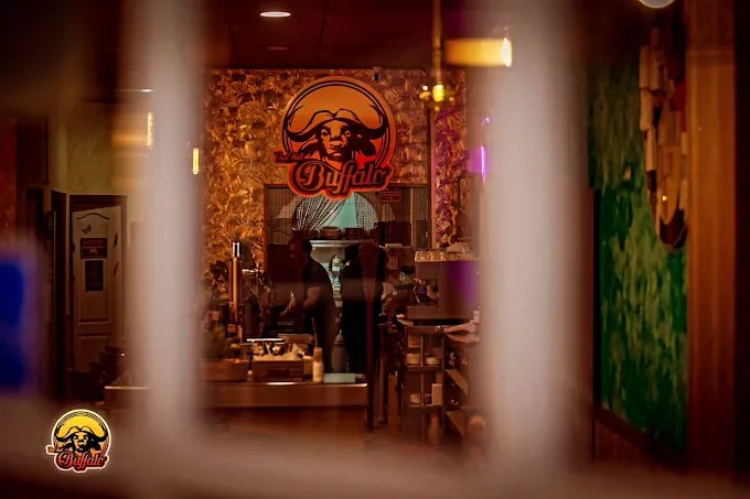 The Hot Buffalo ambiente